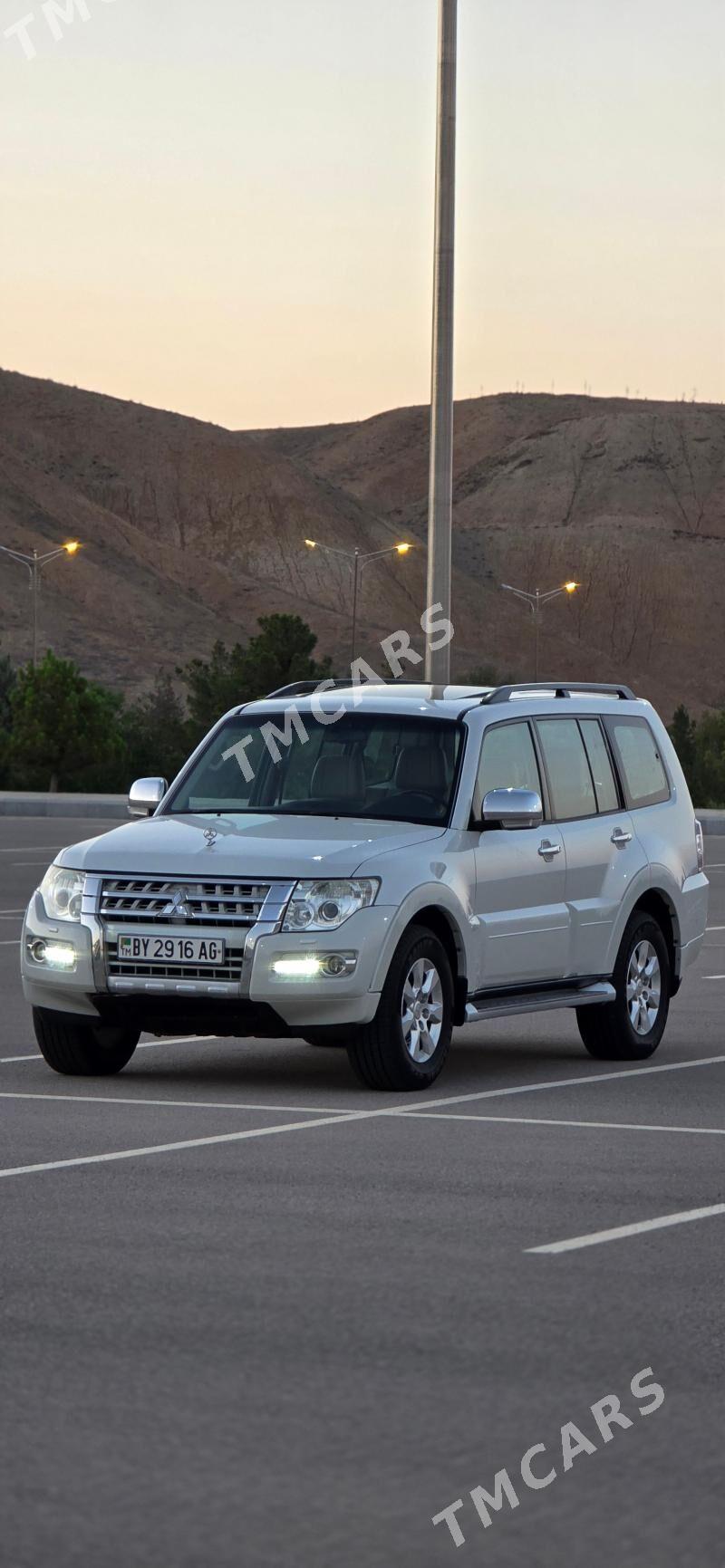 Mitsubishi Pajero 2015 - 320 000 TMT - Podwoýski köç. (Bitarap Türkmenistan şaýoly) - img 3
