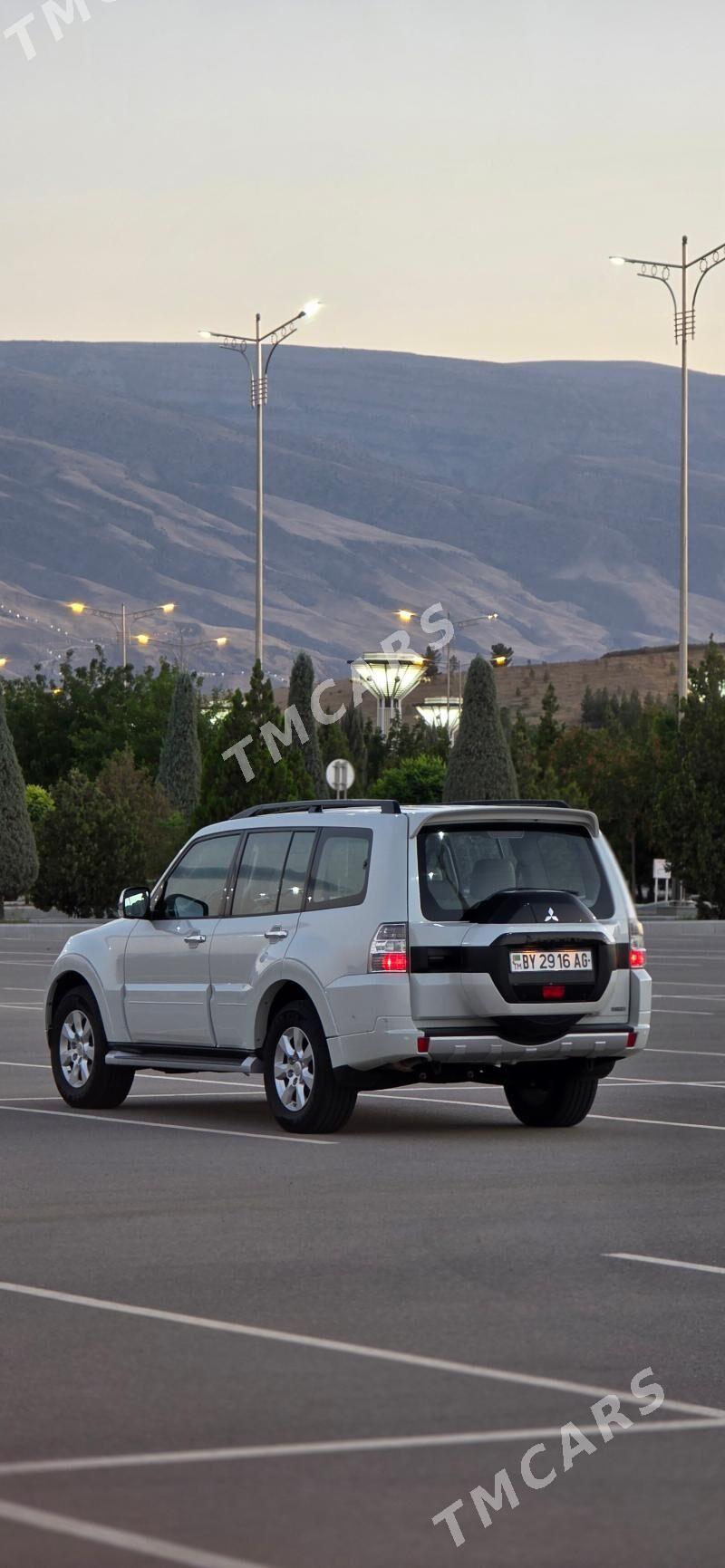 Mitsubishi Pajero 2015 - 320 000 TMT - Podwoýski köç. (Bitarap Türkmenistan şaýoly) - img 5