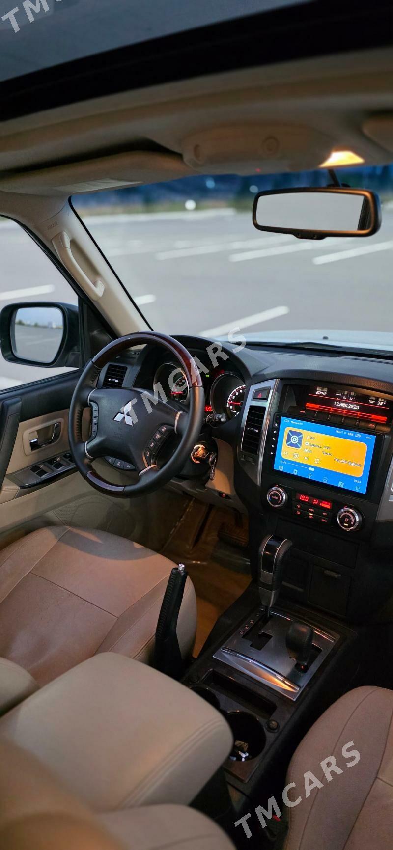 Mitsubishi Pajero 2015 - 320 000 TMT - Podwoýski köç. (Bitarap Türkmenistan şaýoly) - img 8