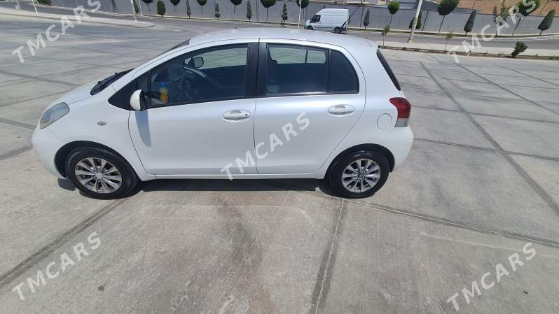 Toyota Yaris 2011 - 130 000 TMT - Parahat 7 - img 3