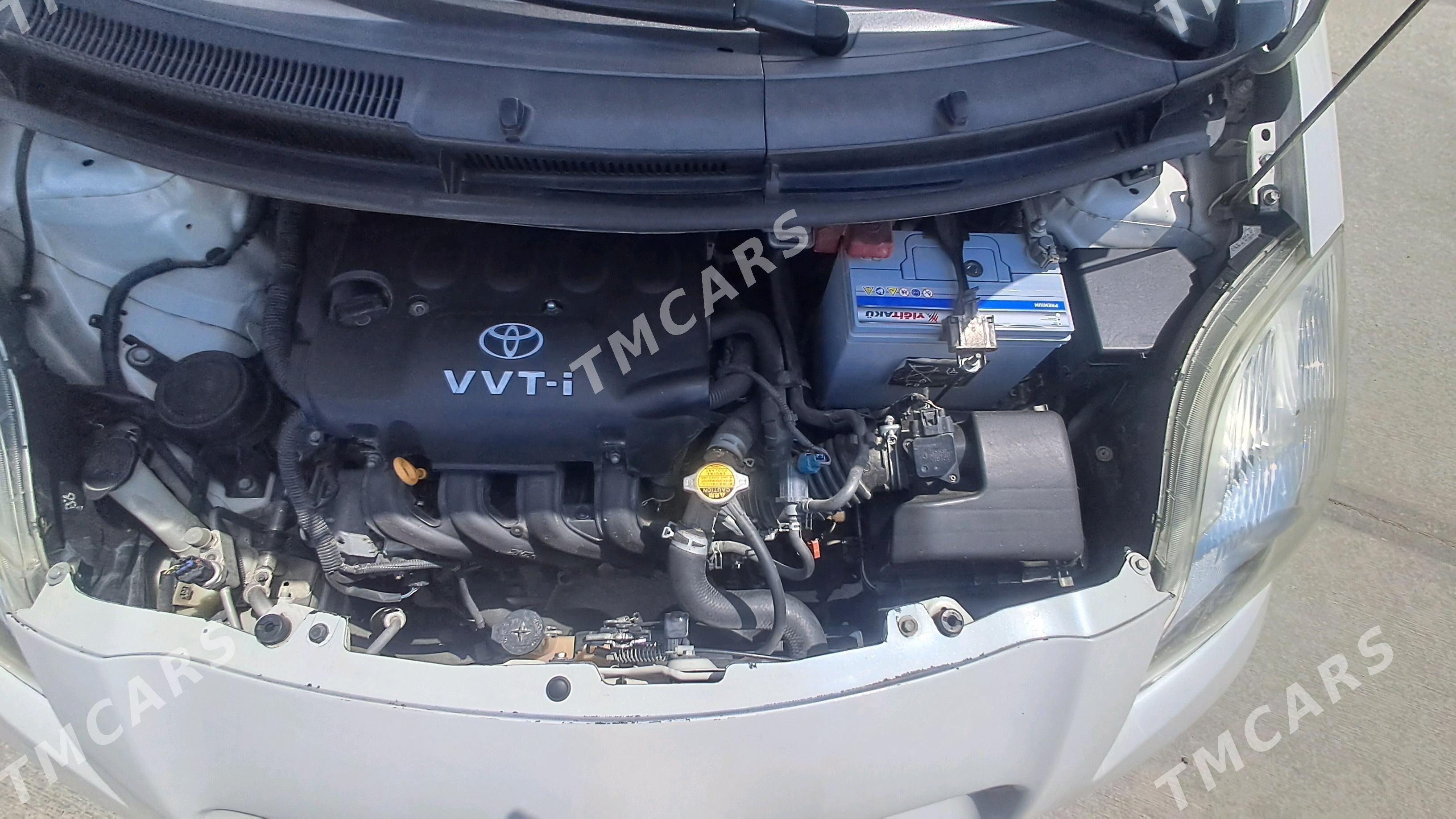 Toyota Yaris 2011 - 130 000 TMT - Parahat 7 - img 4