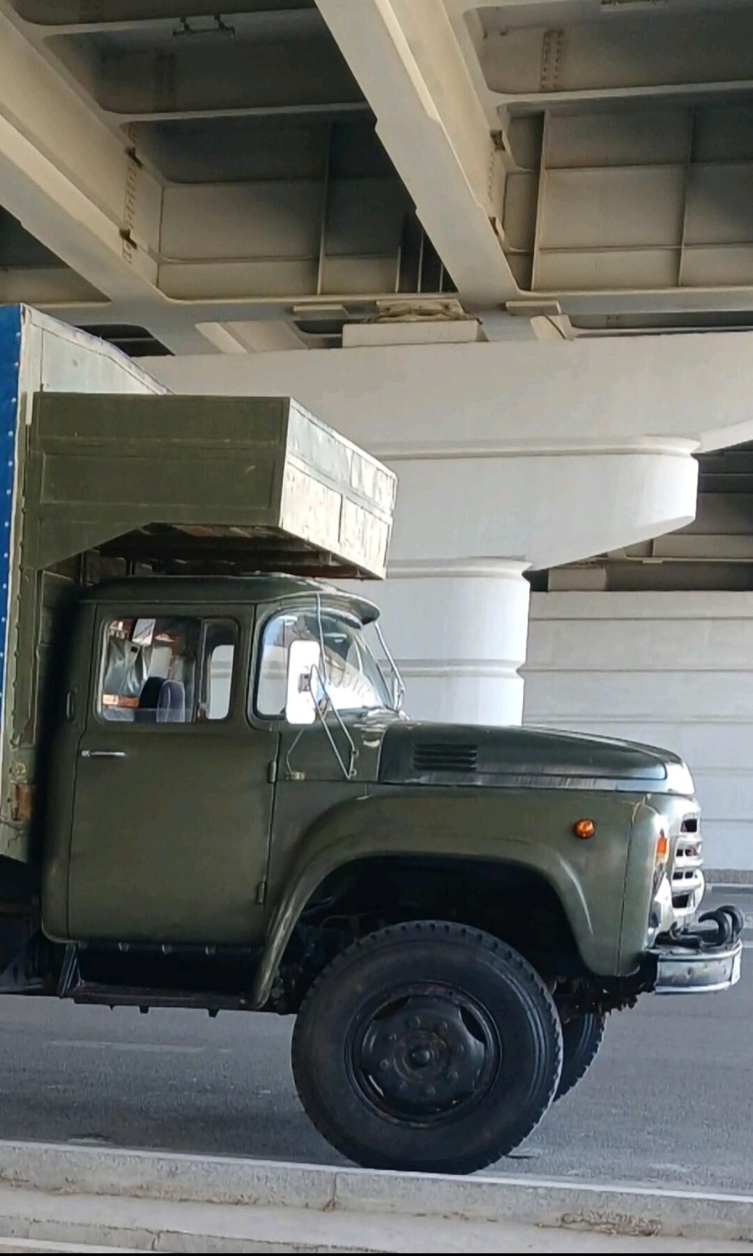 ZIL KRAWADY KAZERYOK 1 700 TMT - Çoganly - img 6