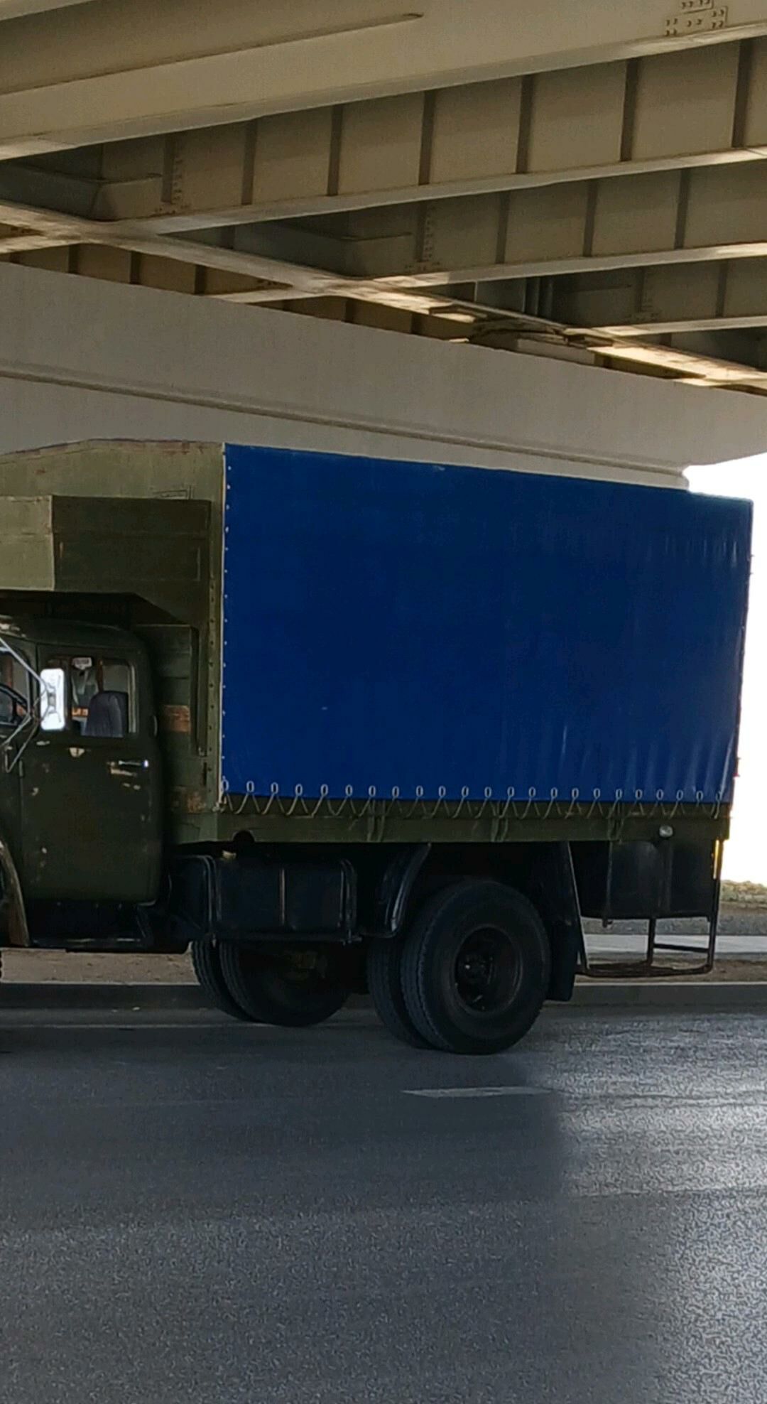 ZIL KRAWADY KAZERYOK 1 700 TMT - Çoganly - img 8