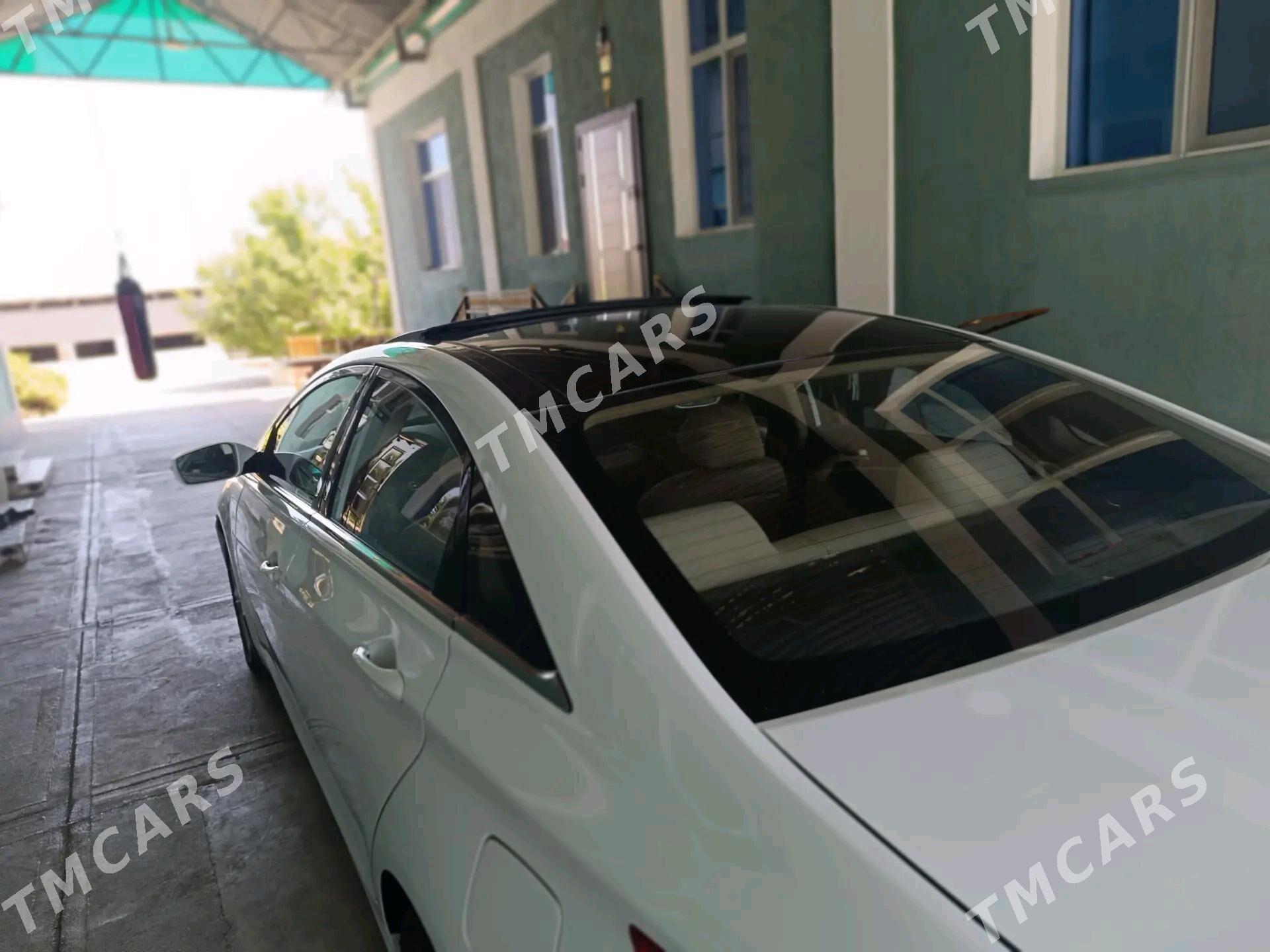 Hyundai Sonata 2010 - 170 000 TMT - Гёкдже - img 2