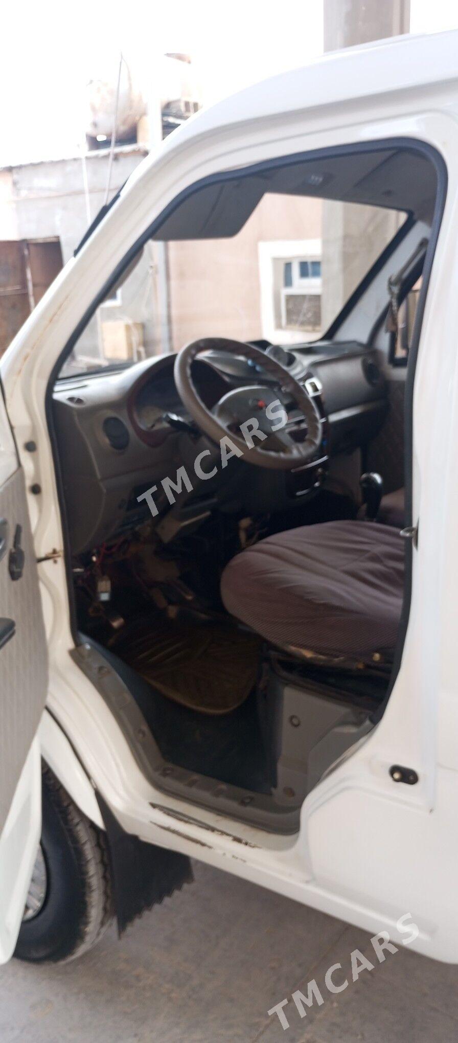 Toyota Hiace 2015 - 150 000 TMT - Ашхабад - img 2