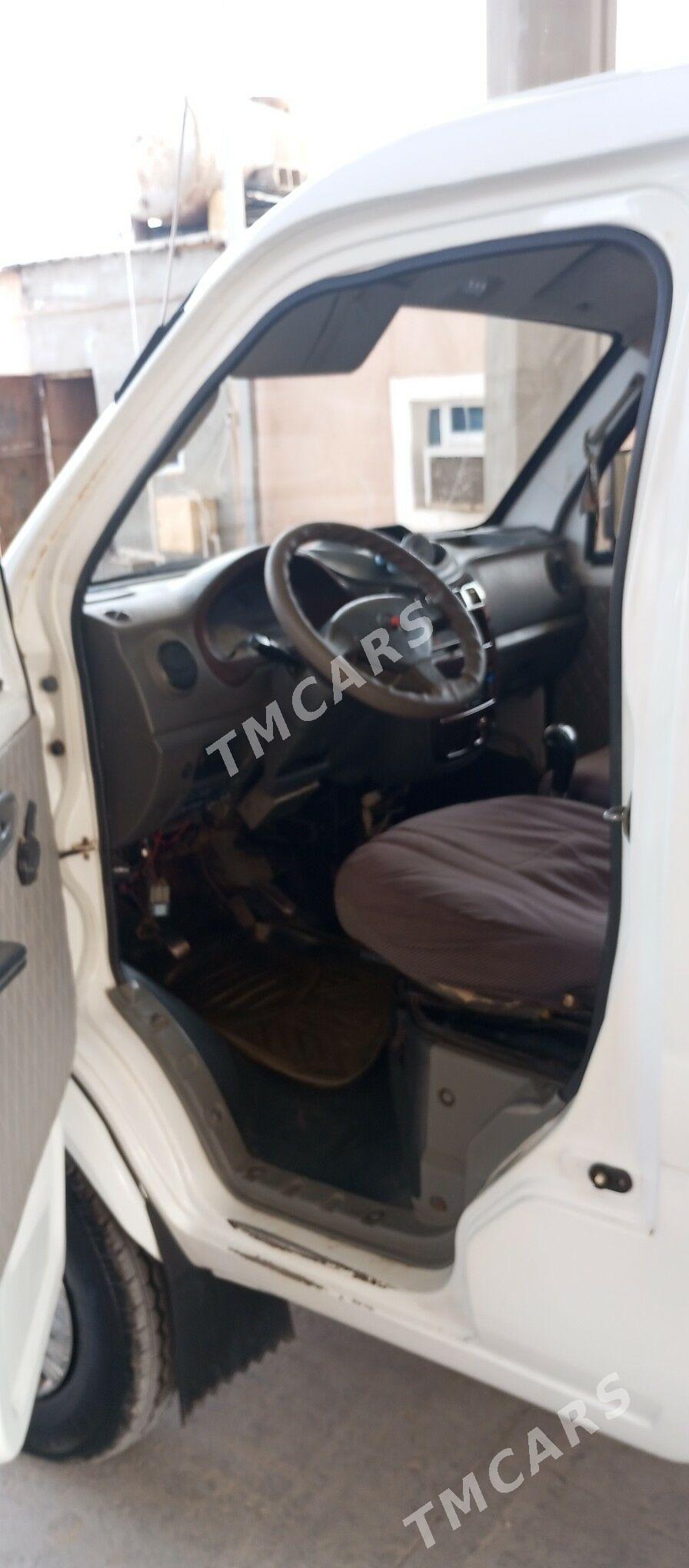 Toyota Hiace 2015 - 150 000 TMT - Ашхабад - img 6
