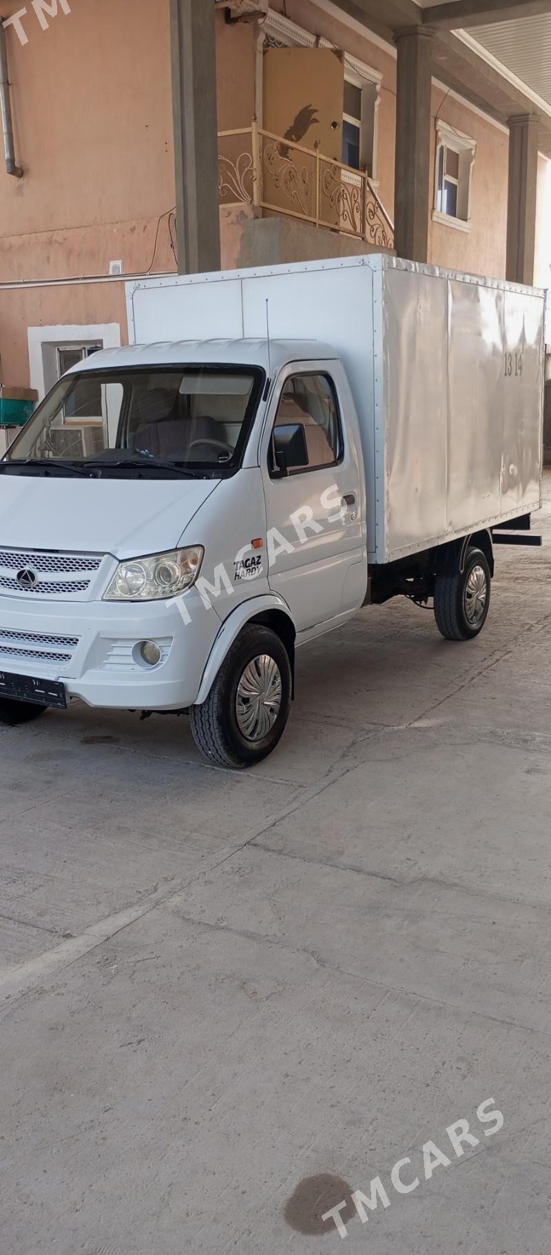 Toyota Hiace 2015 - 150 000 TMT - Ашхабад - img 5