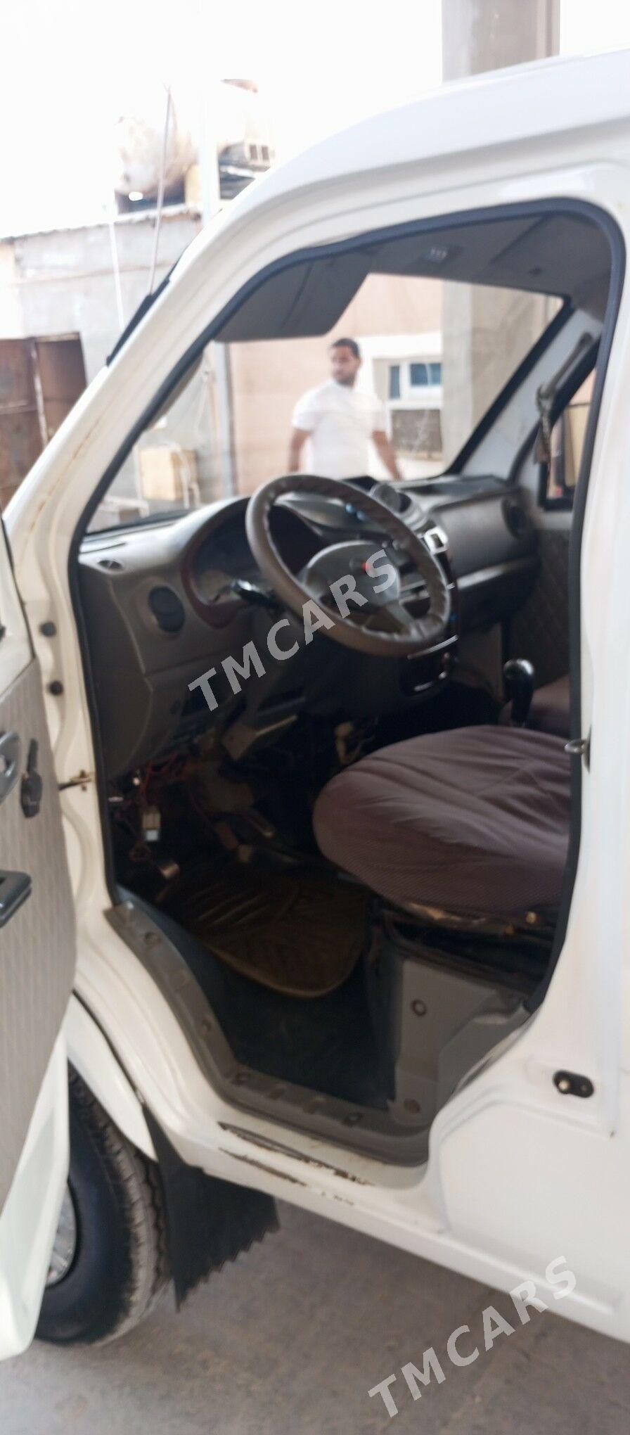 Toyota Hiace 2015 - 150 000 TMT - Ашхабад - img 7