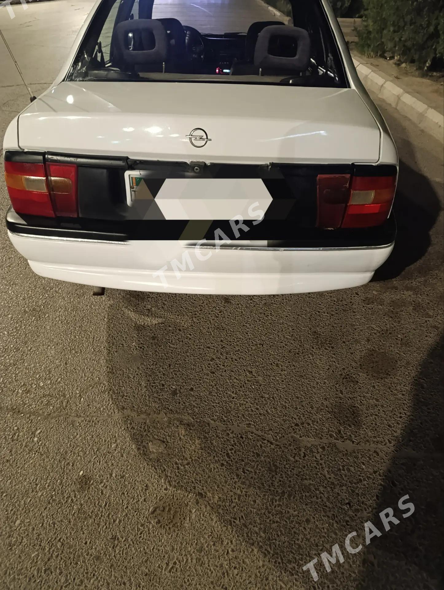 Opel Vectra 1993 - 38 000 TMT - Daşoguz - img 3