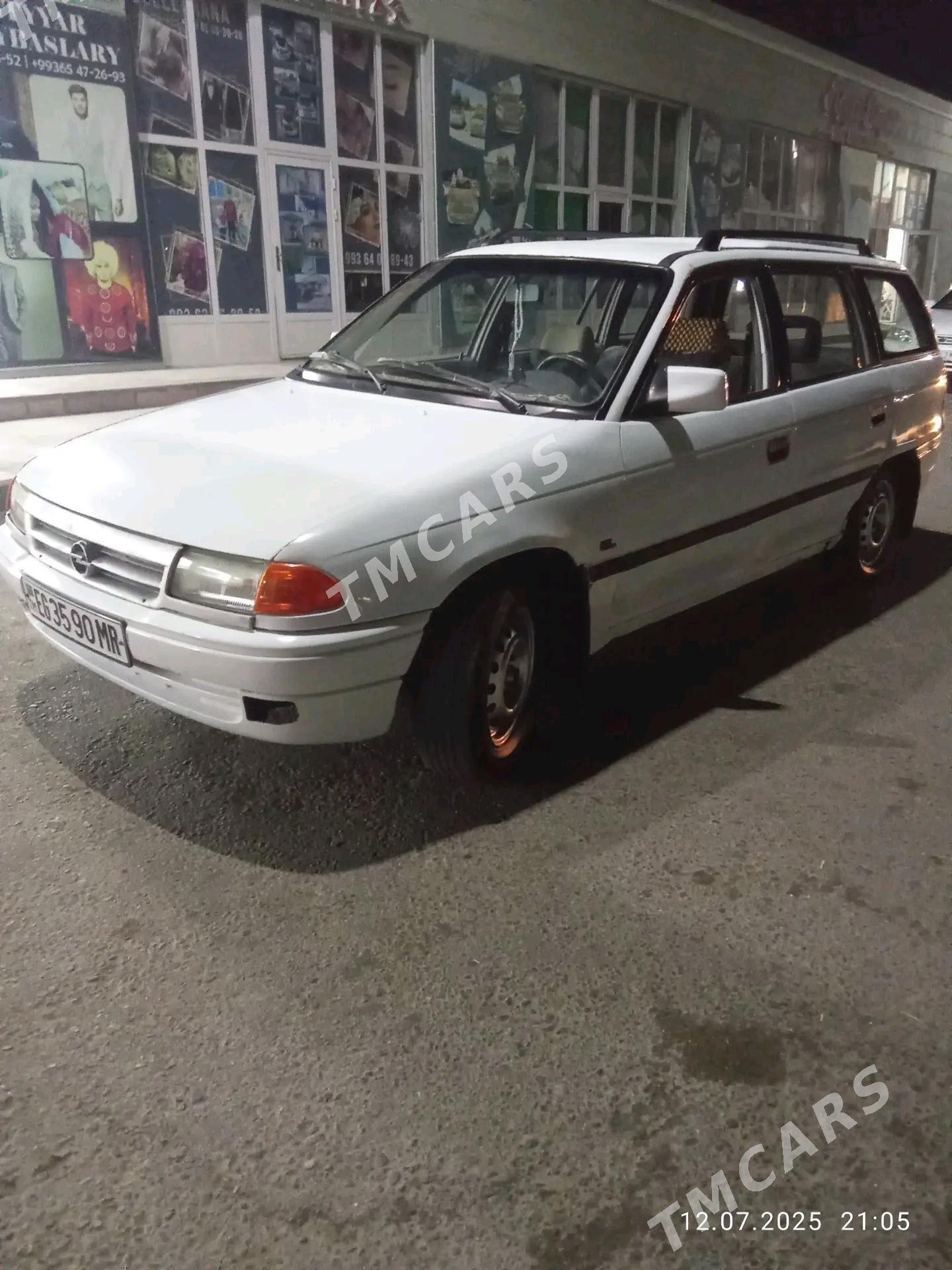 Opel Astra 1992 - 26 000 TMT - Мургап - img 6