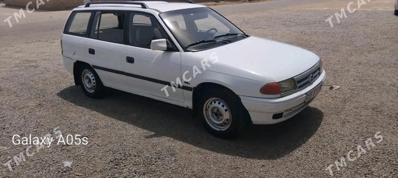 Opel Astra 1992 - 26 000 TMT - Мургап - img 9