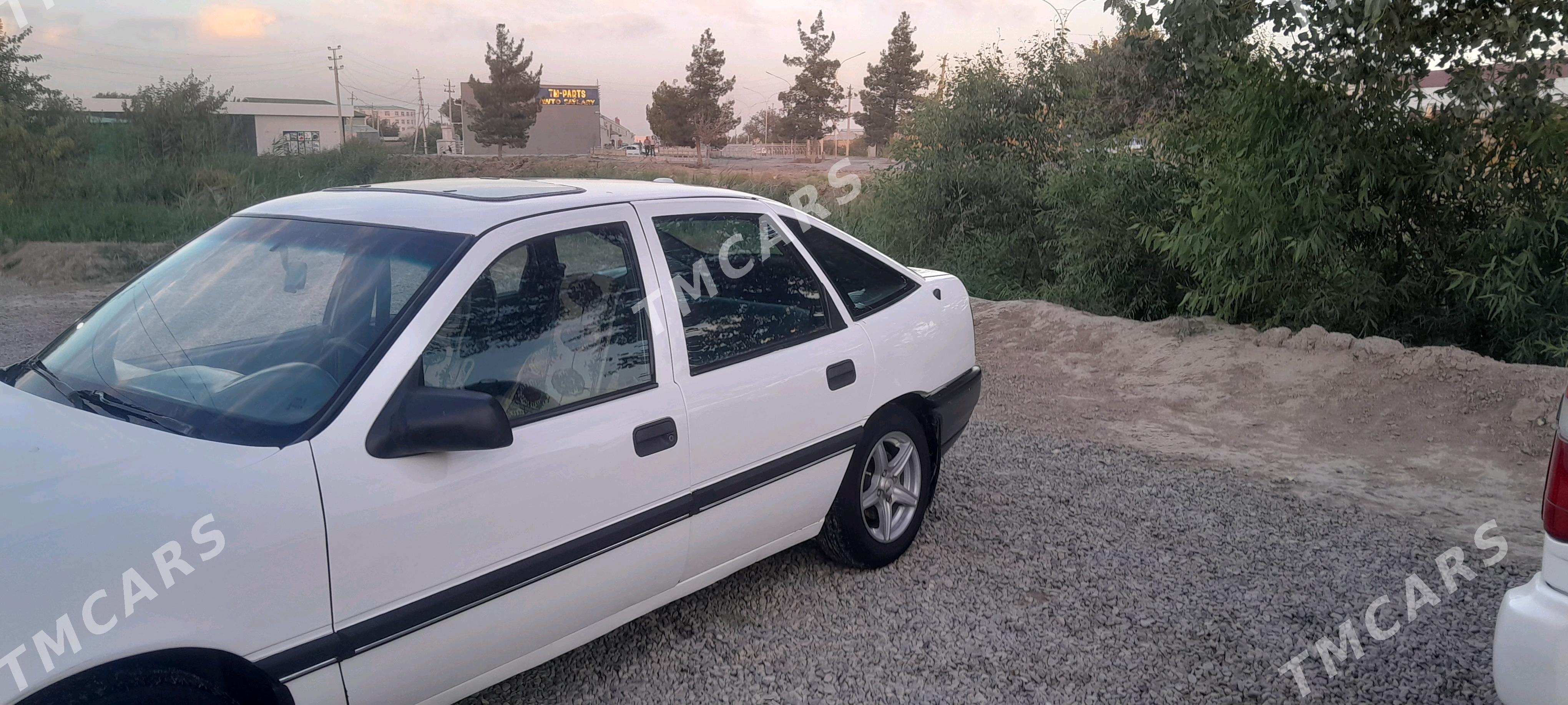 Opel Vectra 1992 - 28 000 TMT - Mary - img 3