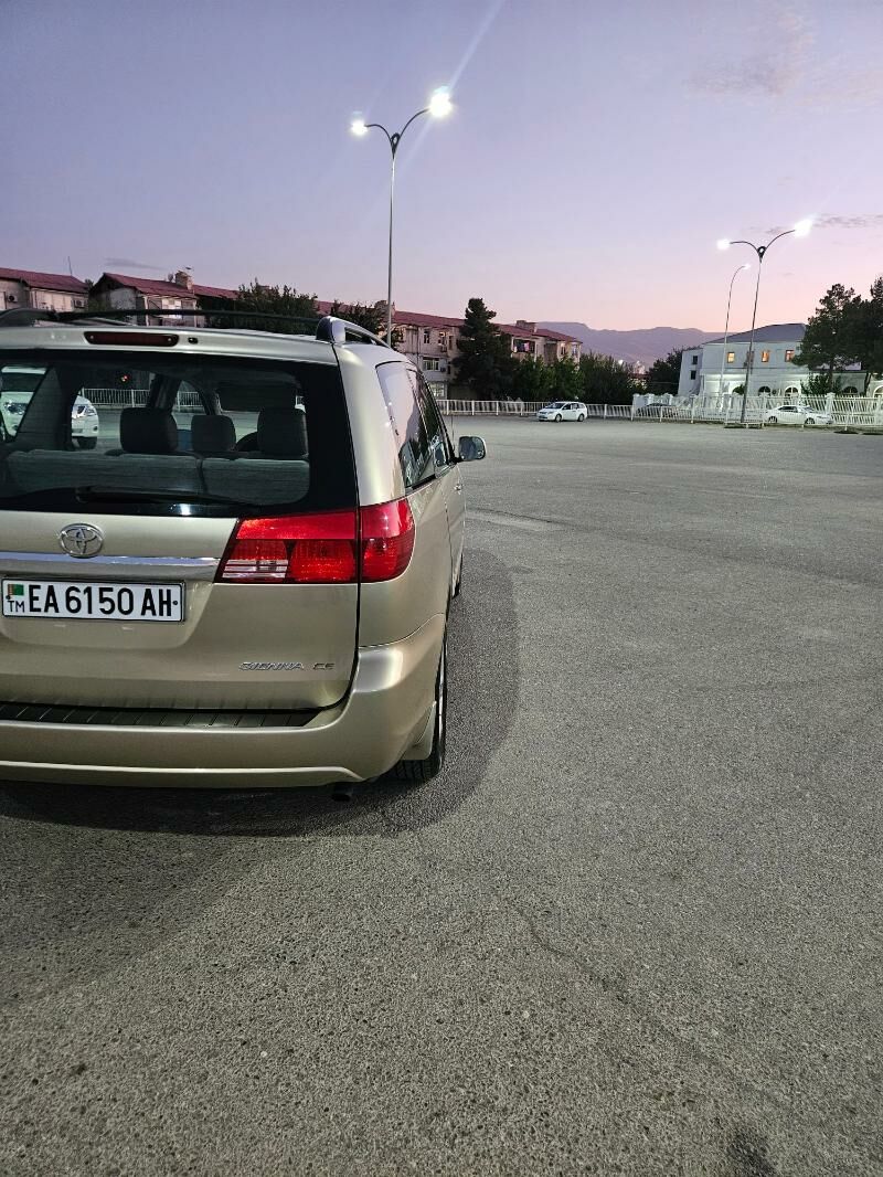 Toyota Sienna 2004 - 245 000 TMT - Aşgabat - img 7