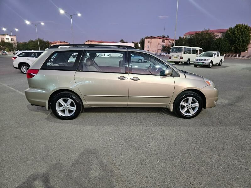 Toyota Sienna 2004 - 245 000 TMT - Aşgabat - img 9