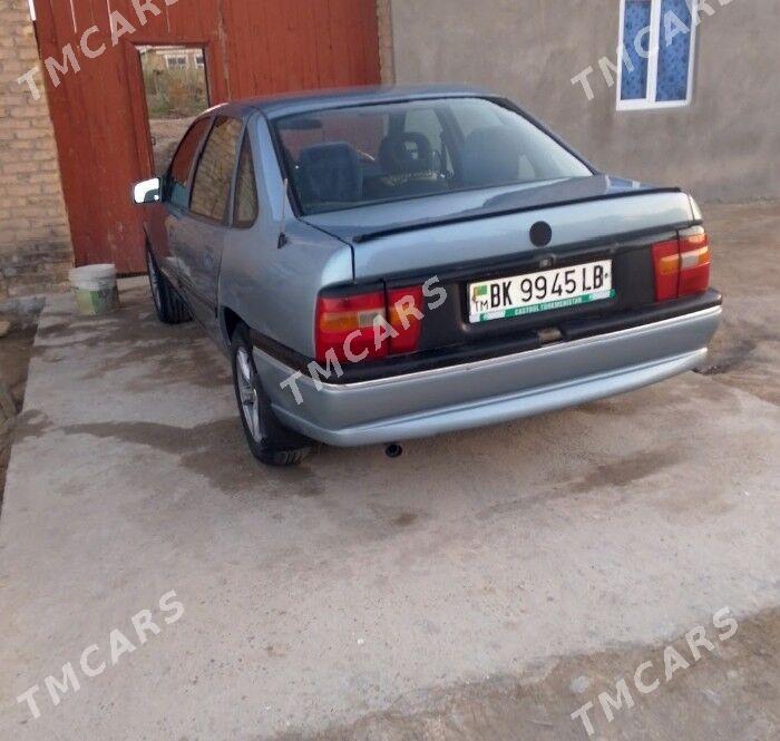 Opel Vectra 1989 - 32 000 TMT - Çärjew - img 2