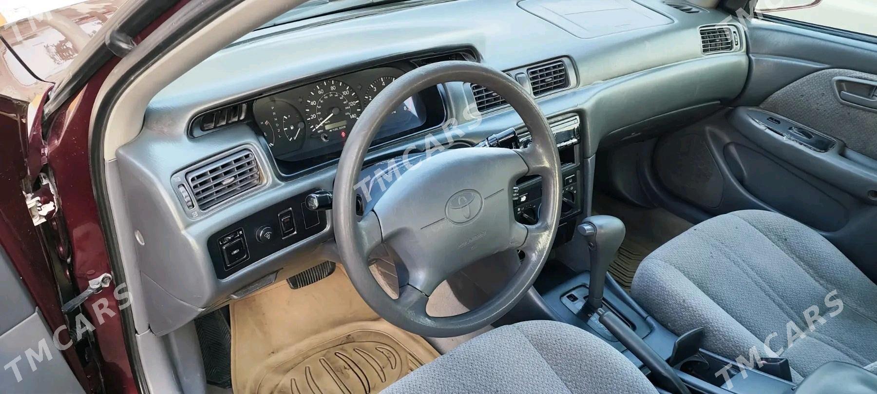 Toyota Camry 2000 - 130 000 TMT - Кёнеургенч - img 4