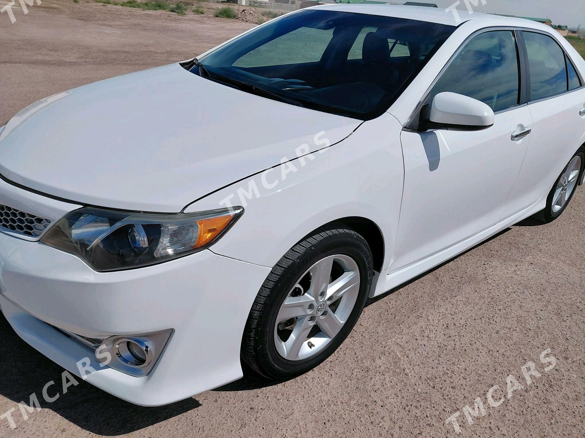 Toyota Camry 2013 - 220 000 TMT - Кёнеургенч - img 1