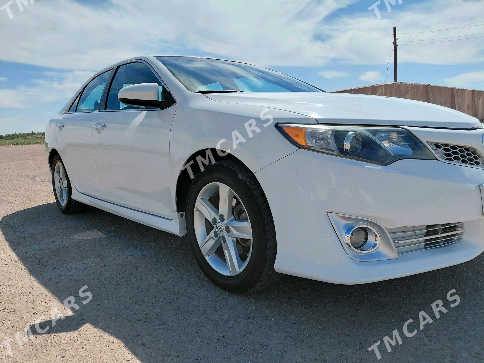 Toyota Camry 2013 - 220 000 TMT - Кёнеургенч - img 2