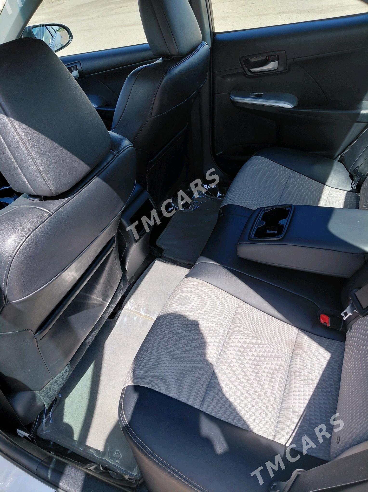 Toyota Camry 2013 - 220 000 TMT - Кёнеургенч - img 4