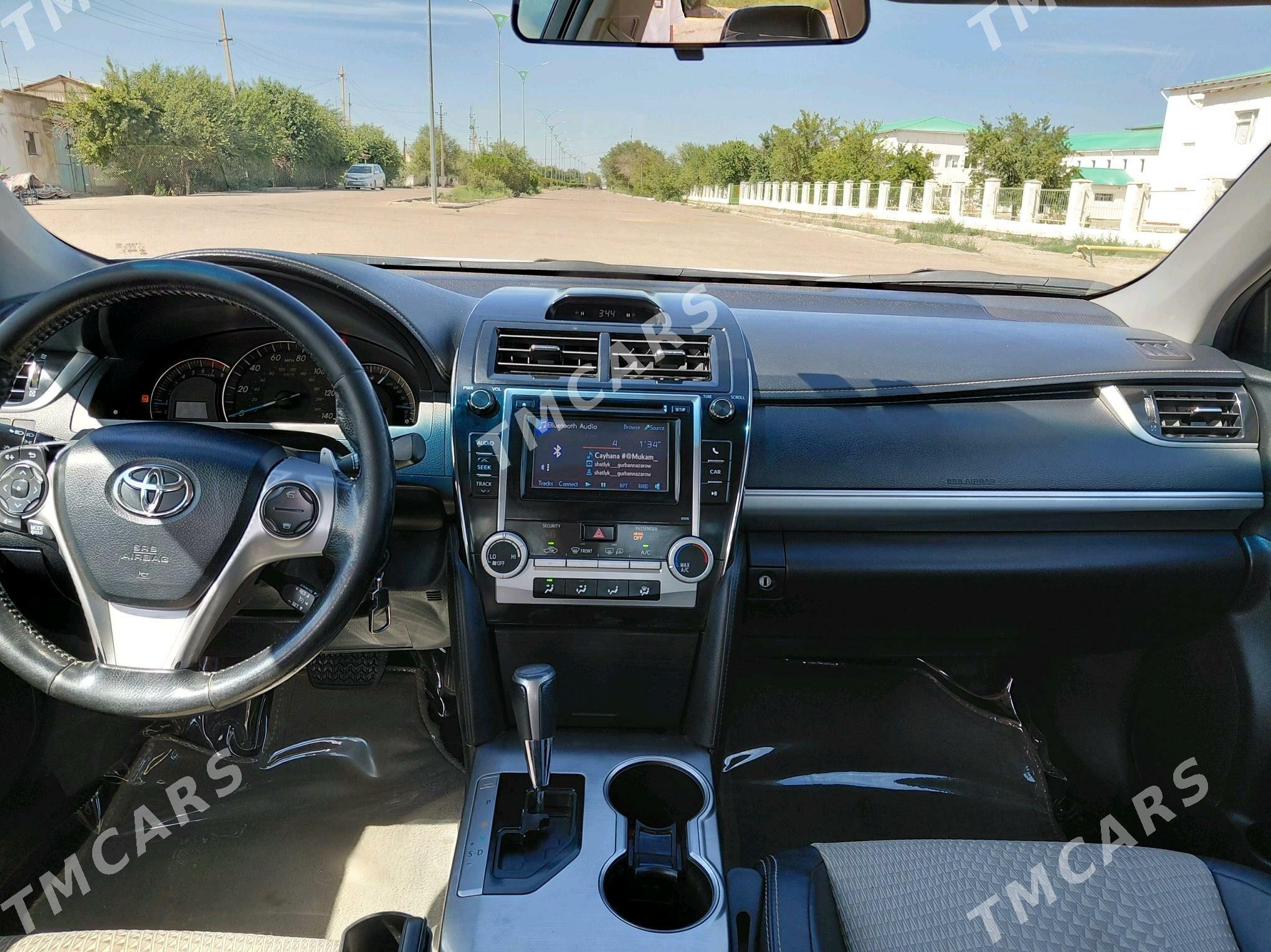 Toyota Camry 2013 - 220 000 TMT - Кёнеургенч - img 3