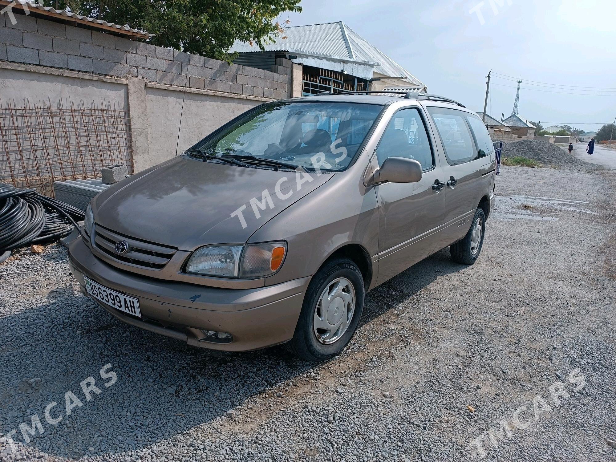 Toyota Sienna 2005 - 130 000 TMT - Bäherden - img 1