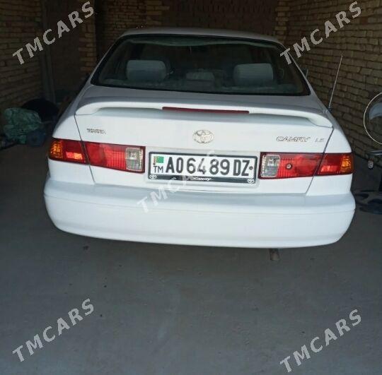 Toyota Camry 2000 - 110 000 TMT - Дашогуз - img 5