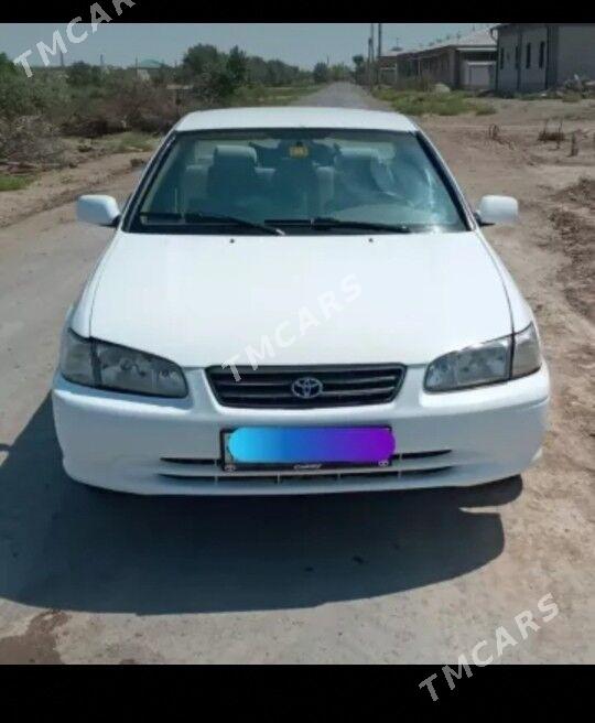 Toyota Camry 2000 - 110 000 TMT - Дашогуз - img 2