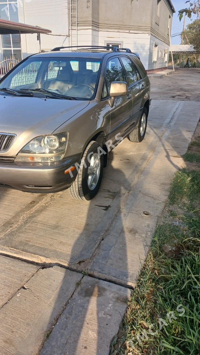 Lexus RX 300 2000 - 185 000 TMT - Гурбансолтан Едже - img 10