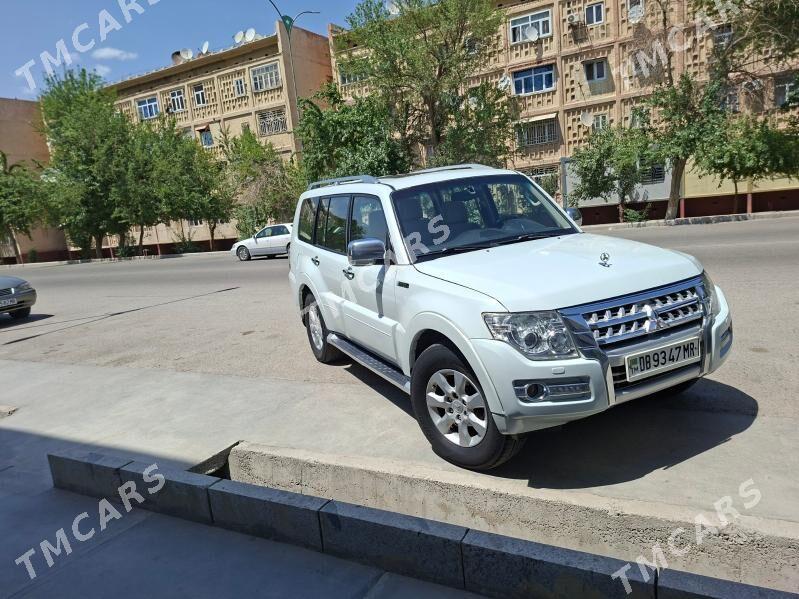 Mitsubishi Pajero 2015 - 262 000 TMT - Мары - img 5