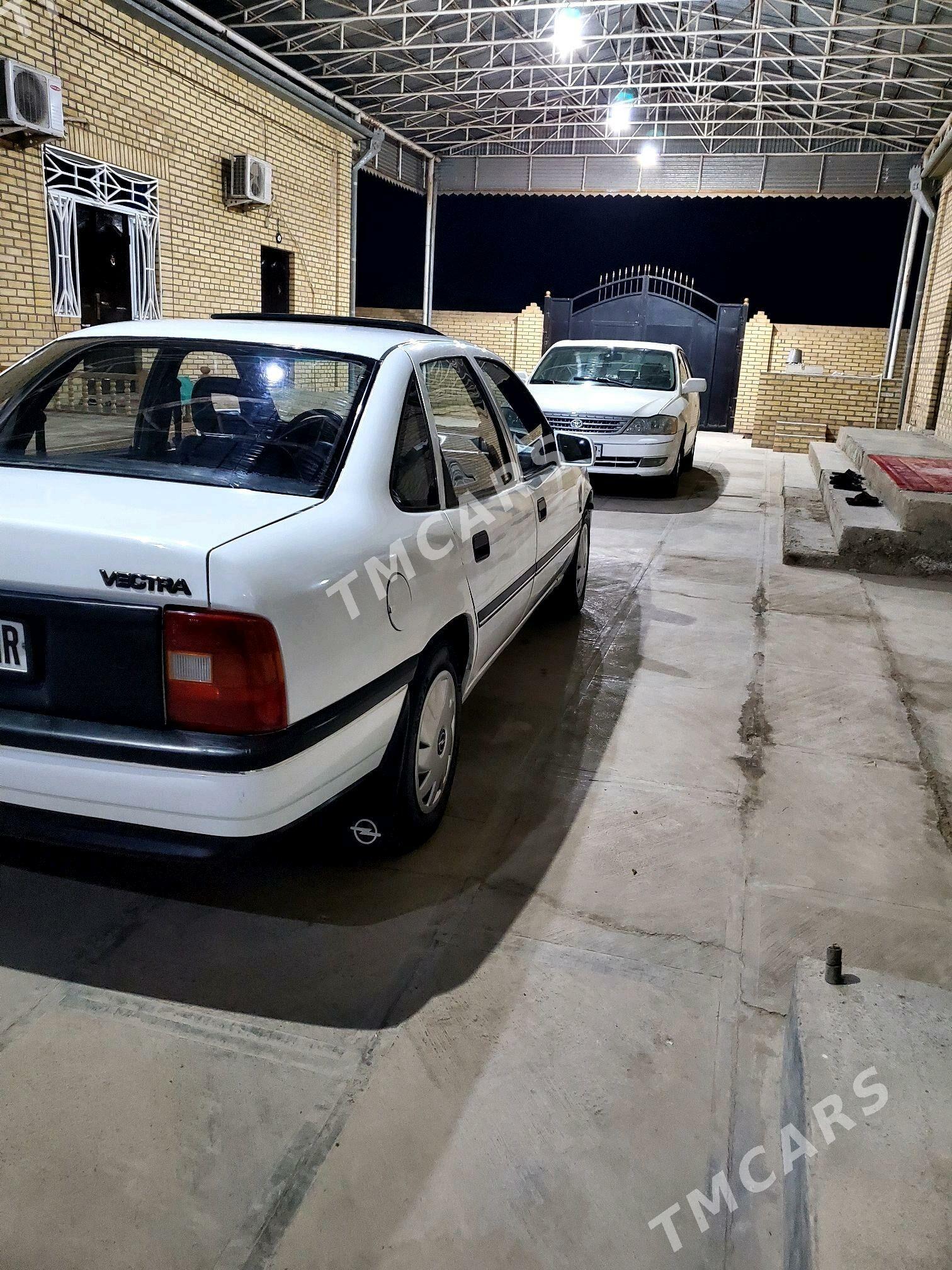 Opel Vectra 1990 - 34 000 TMT - Mary - img 2