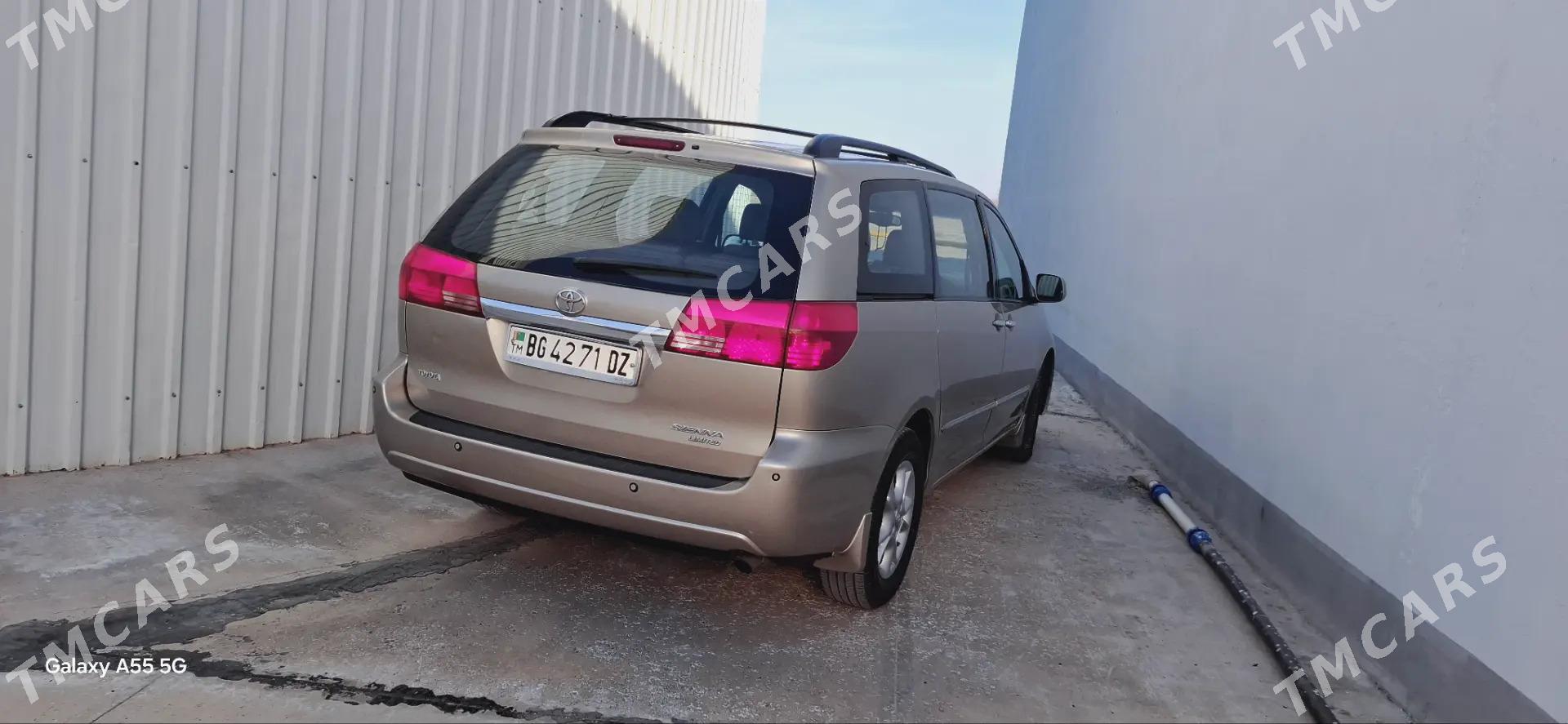 Toyota Sienna 2003 - 250 000 TMT - Гороглы (Тагта) - img 8