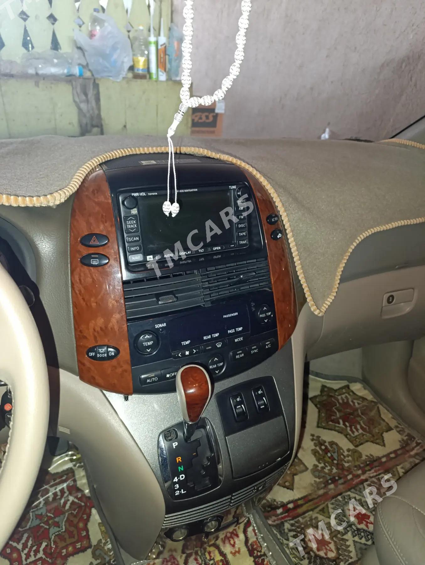 Toyota Sienna 2003 - 250 000 TMT - Гороглы (Тагта) - img 4