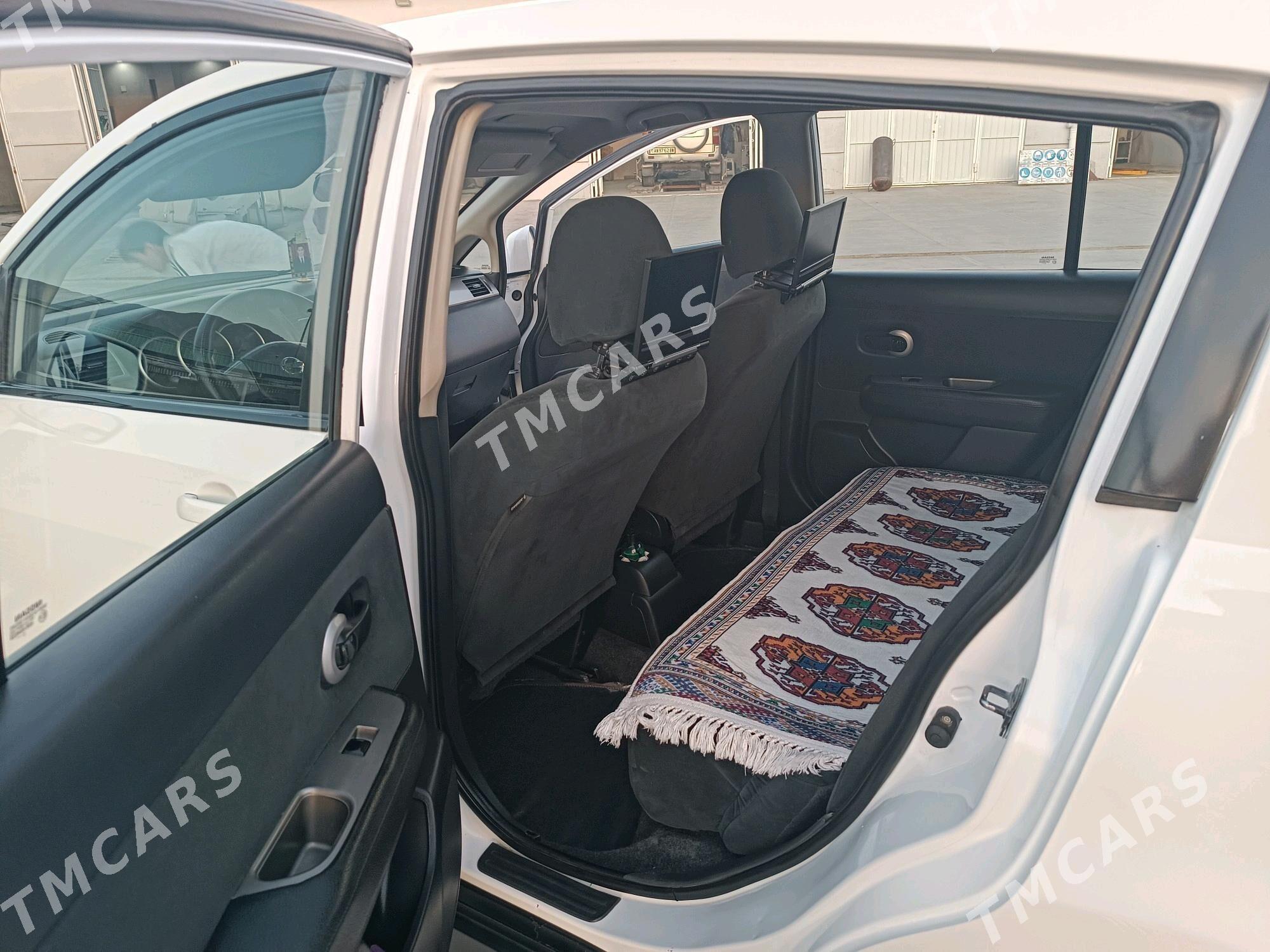 Nissan Versa 2010 - 120 000 TMT - Балканабат - img 6