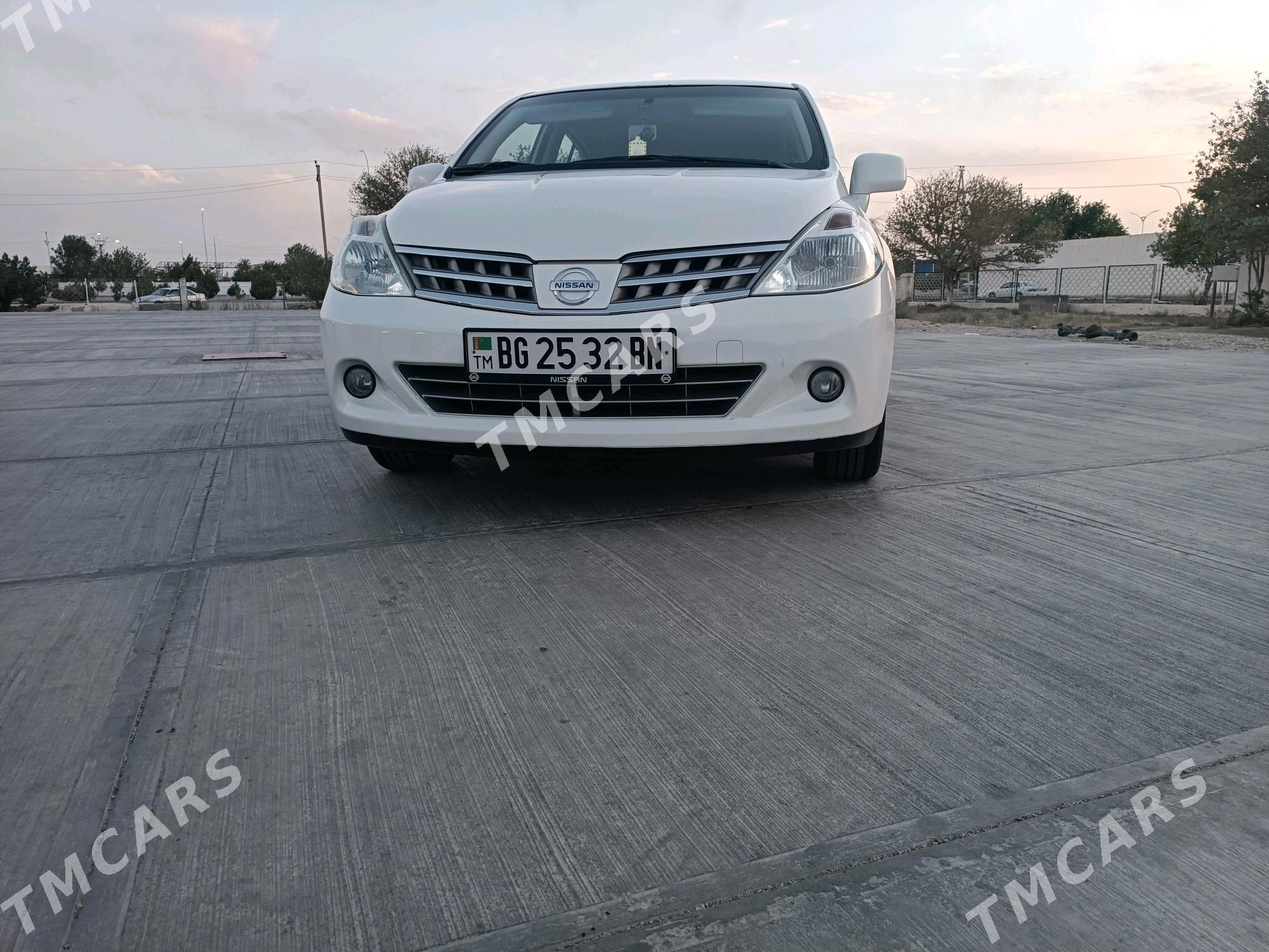 Nissan Versa 2010 - 120 000 TMT - Балканабат - img 3