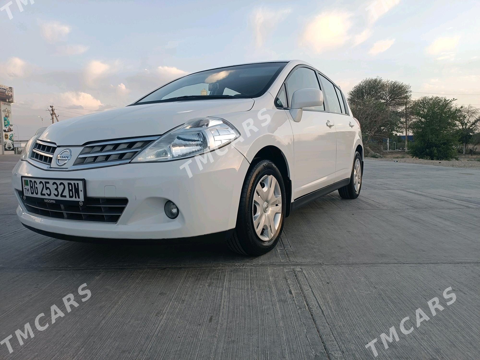 Nissan Versa 2010 - 120 000 TMT - Балканабат - img 10