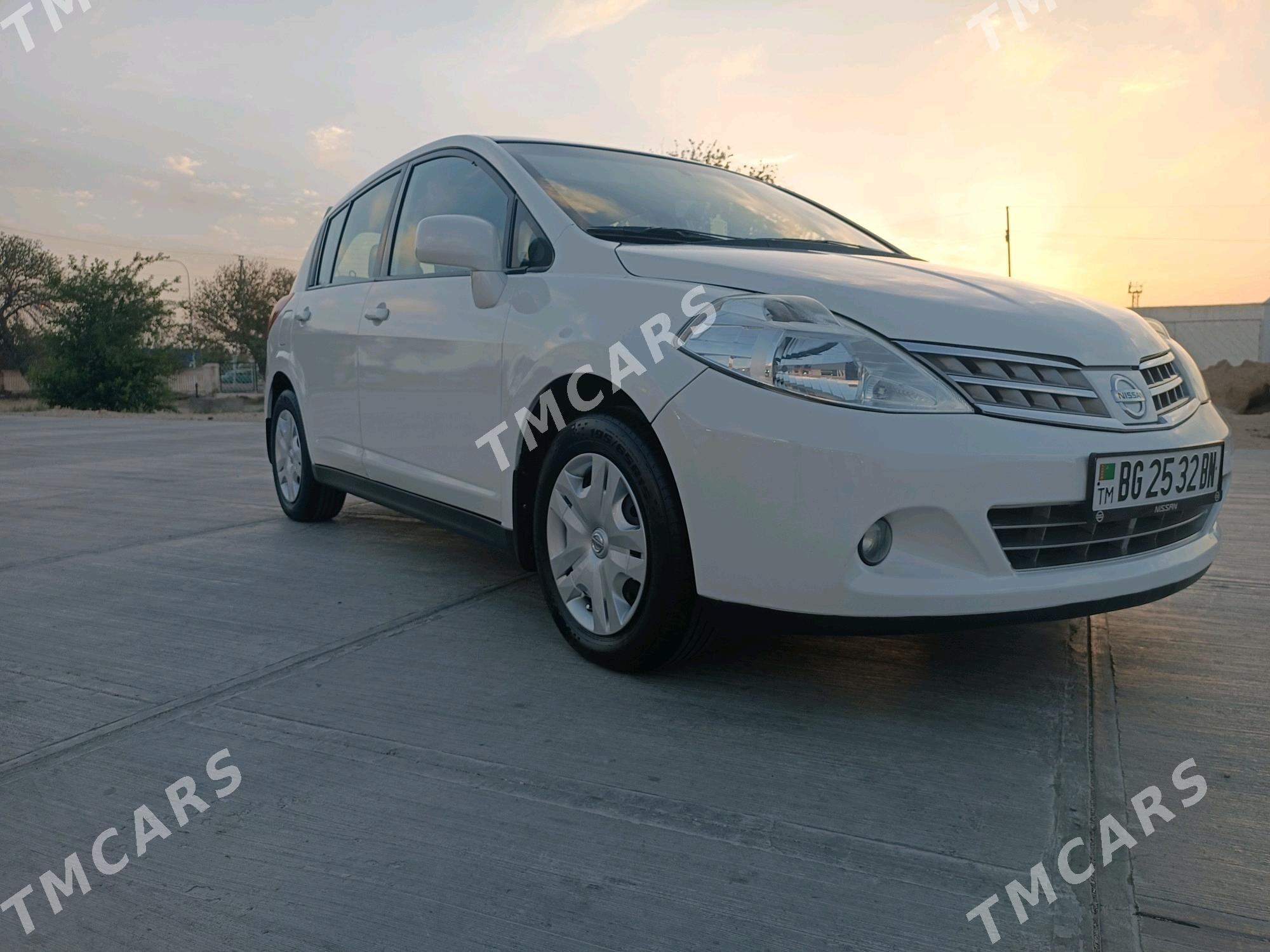 Nissan Versa 2010 - 120 000 TMT - Балканабат - img 5