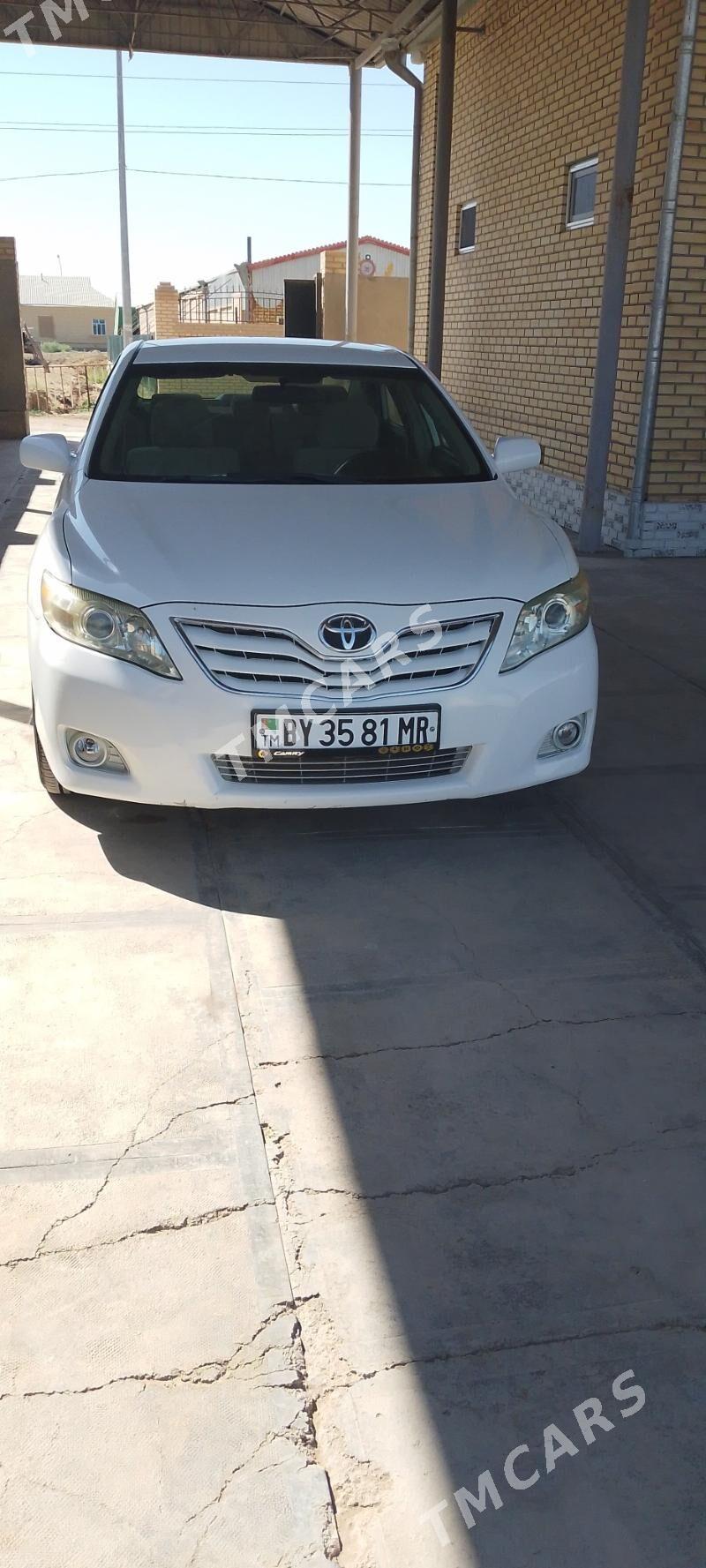 Toyota Camry 2010 - 150 000 TMT - Мары - img 4