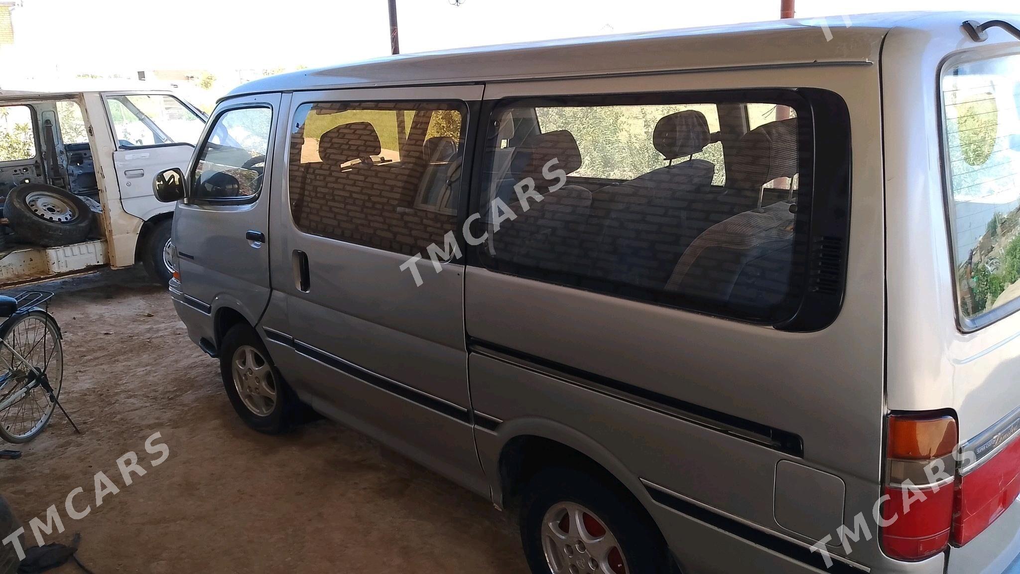 Toyota Hiace 1993 - 67 000 TMT - Mary - img 2