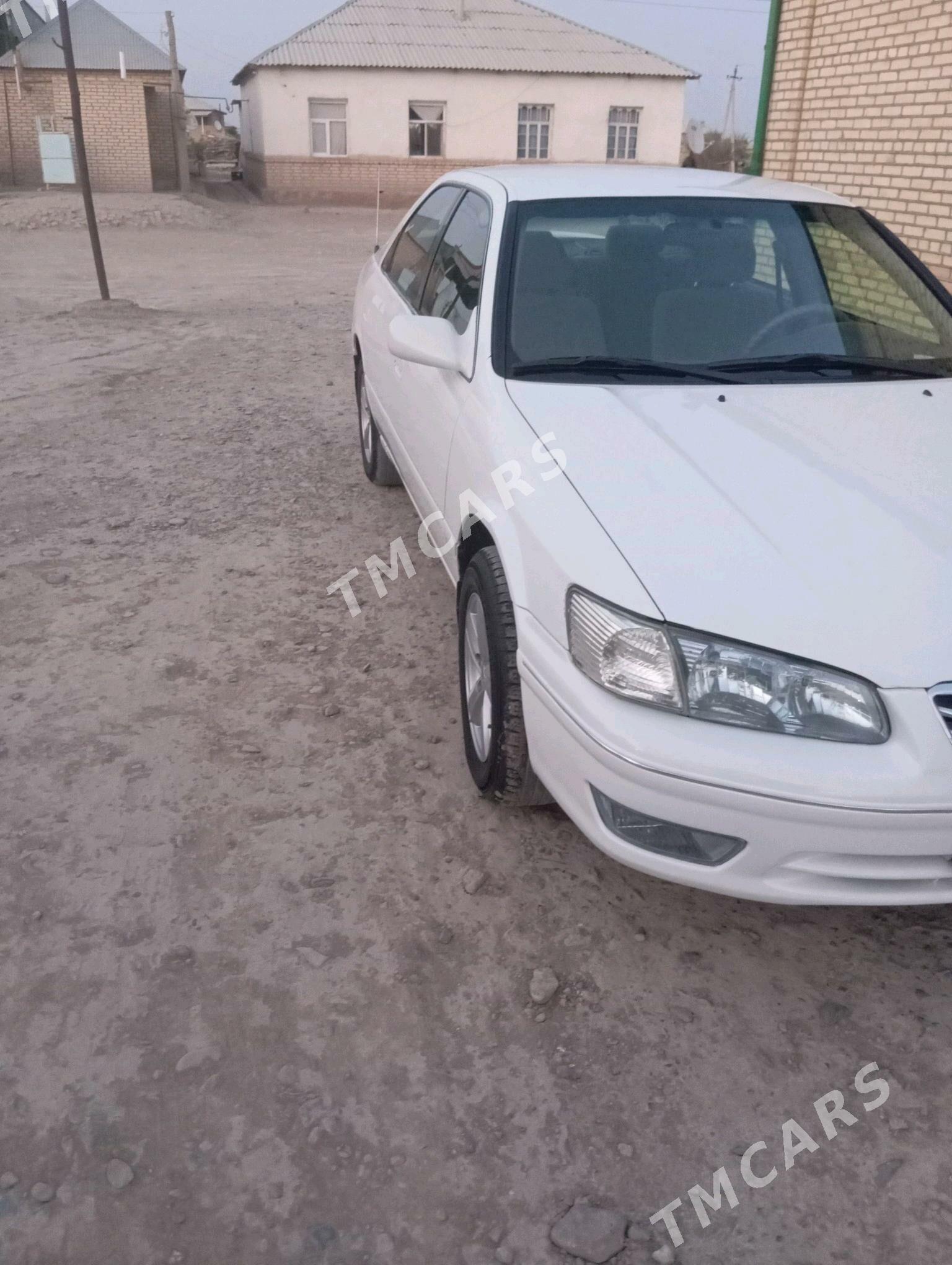 Toyota Camry 2001 - 120 000 TMT - Baýramaly - img 5