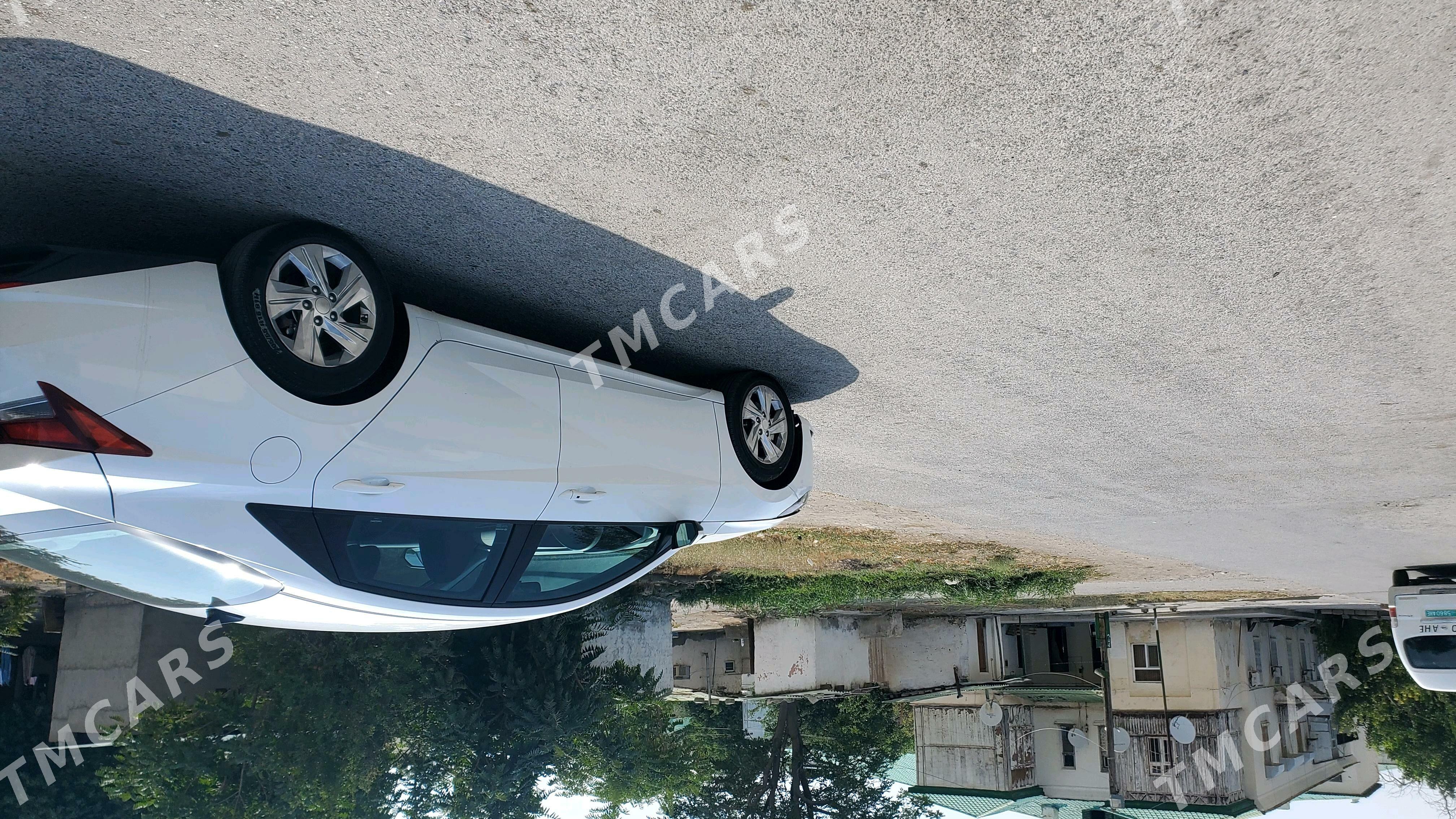 Hyundai Elantra 2021 - 235 000 TMT - Aşgabat - img 4