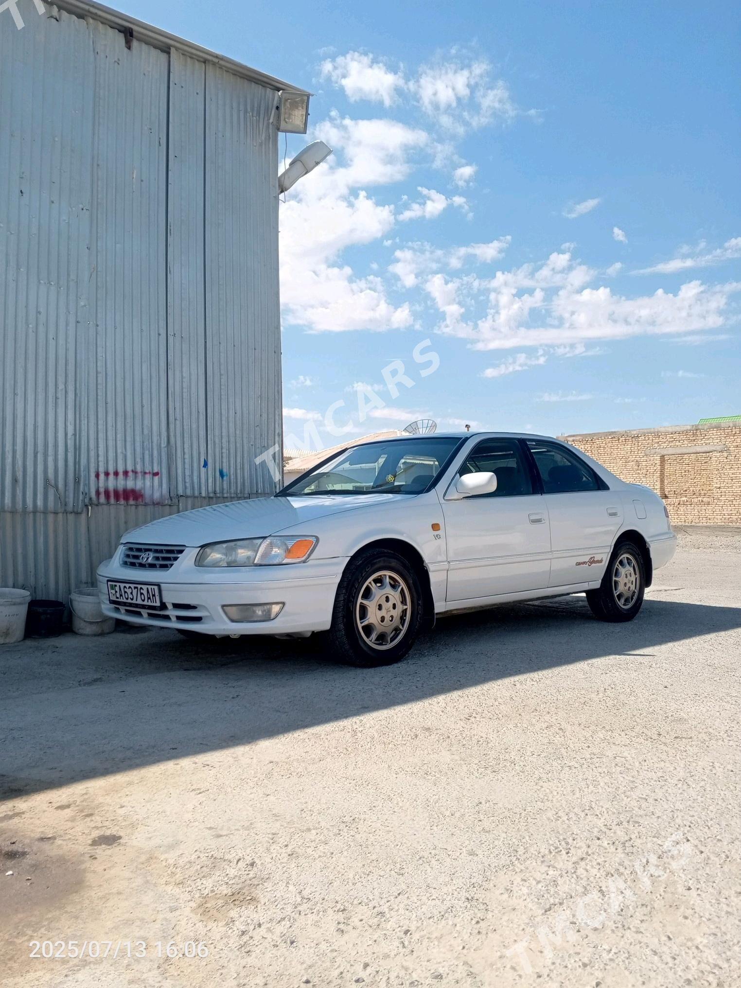 Toyota Camry 2001 - 117 000 TMT - Aşgabat - img 2