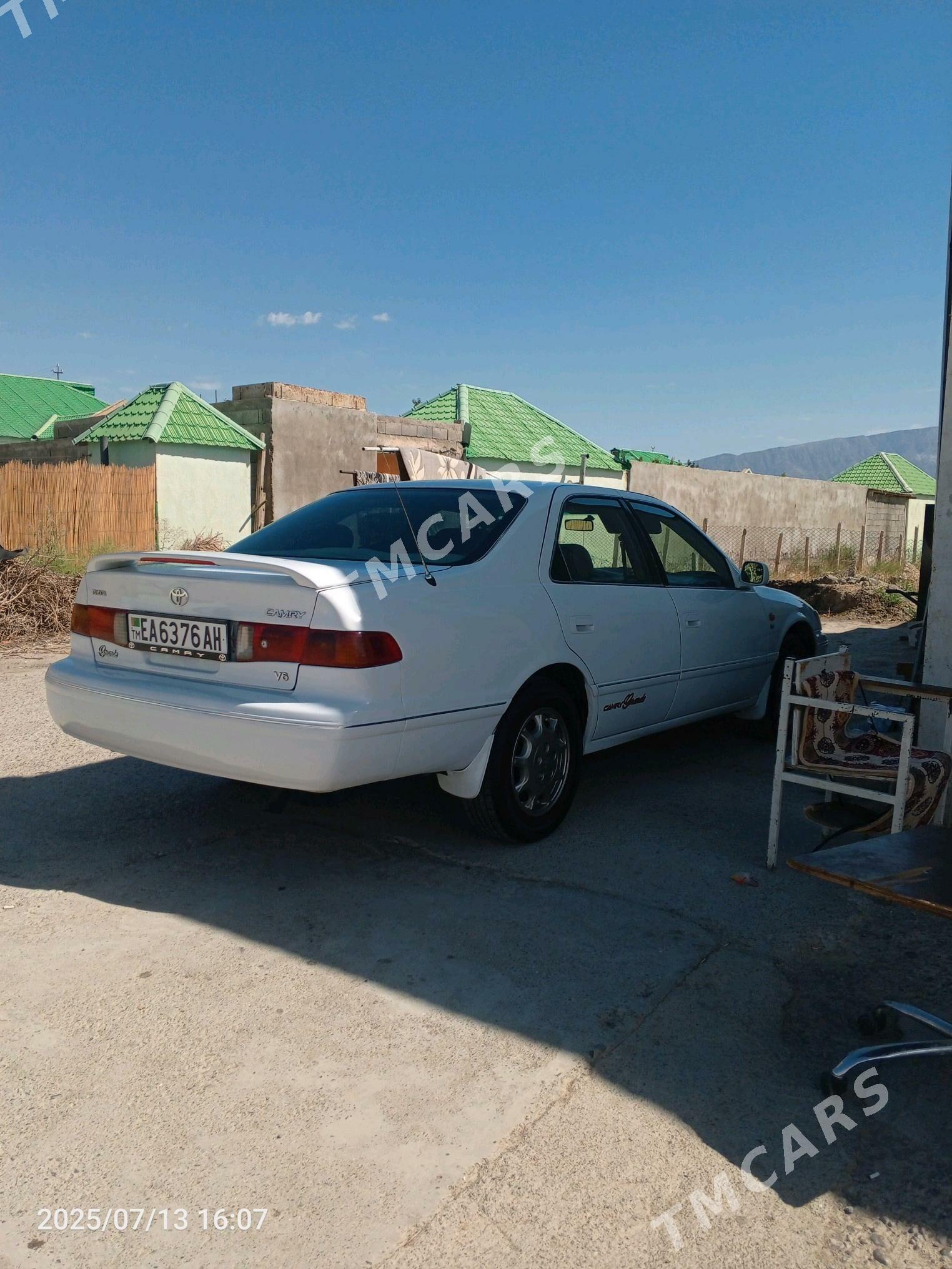 Toyota Camry 2001 - 117 000 TMT - Aşgabat - img 4
