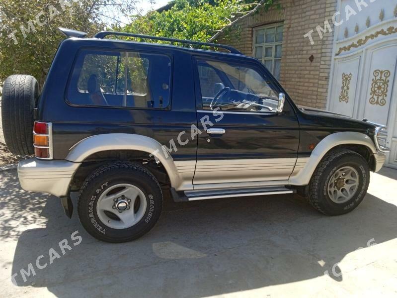 Mitsubishi Pajero 1994 - 70 000 TMT - Дянев - img 6