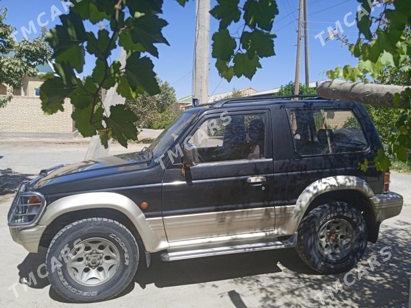 Mitsubishi Pajero 1994 - 70 000 TMT - Дянев - img 8