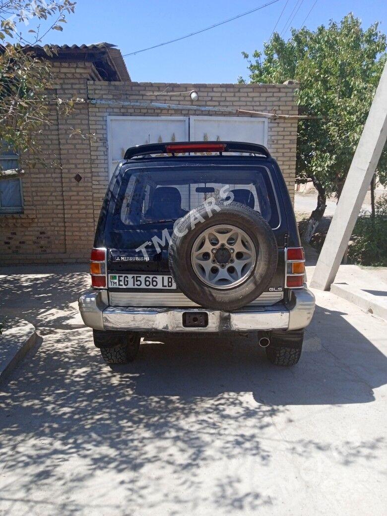 Mitsubishi Pajero 1994 - 70 000 TMT - Дянев - img 3