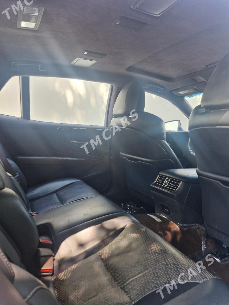 Lexus LS 500 2019 - 700 000 TMT - Dosaaf - img 3