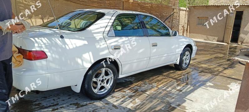 Toyota Camry 2001 - 93 000 TMT - Kerki - img 3