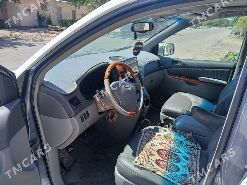 Toyota Sienna 2006 - 165 000 TMT - Дашогуз - img 3
