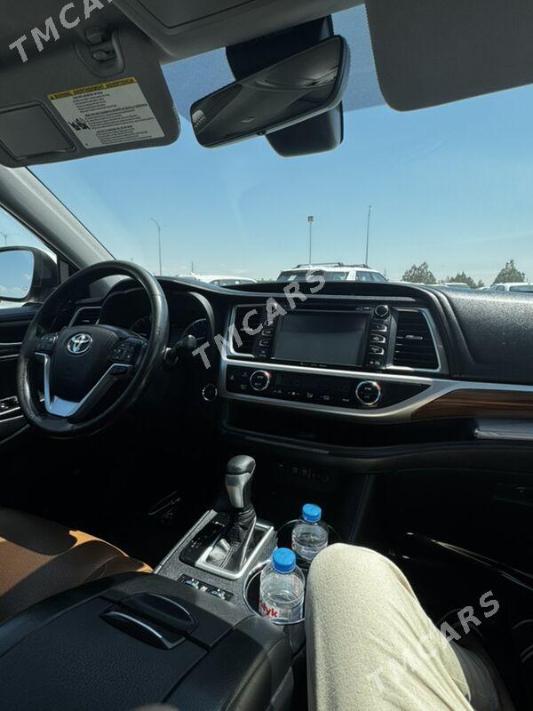 Toyota Highlander 2018 - 560 000 TMT - Aşgabat - img 6