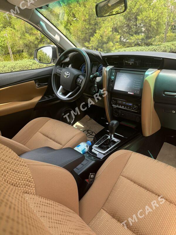 Toyota Fortuner 2021 - 590 000 TMT - Aşgabat - img 6